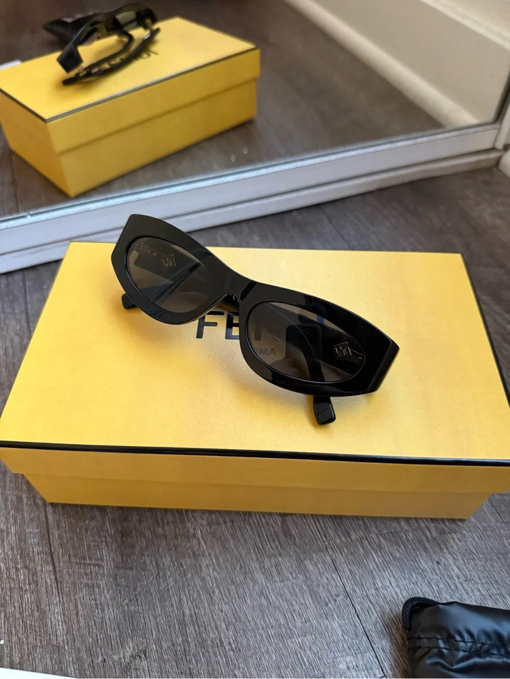 Brand new Fendi Black Oval Sunglasses with Subtle Temple Logo